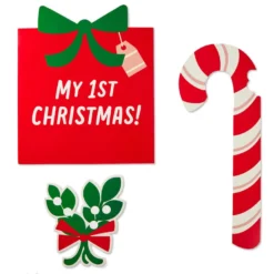 Hallmark Baby's First Holidays Pics 'n' Props Kit -Hallmark Toys Shop Babys 1st Holidays Photo Prop Frame Kit 1BBY4822 04