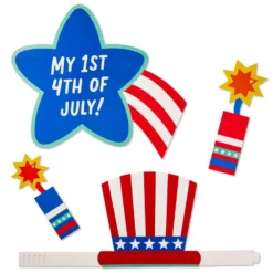 Hallmark Baby's First Holidays Pics 'n' Props Kit -Hallmark Toys Shop Babys 1st Holidays Photo Prop Frame Kit 1BBY4822 06