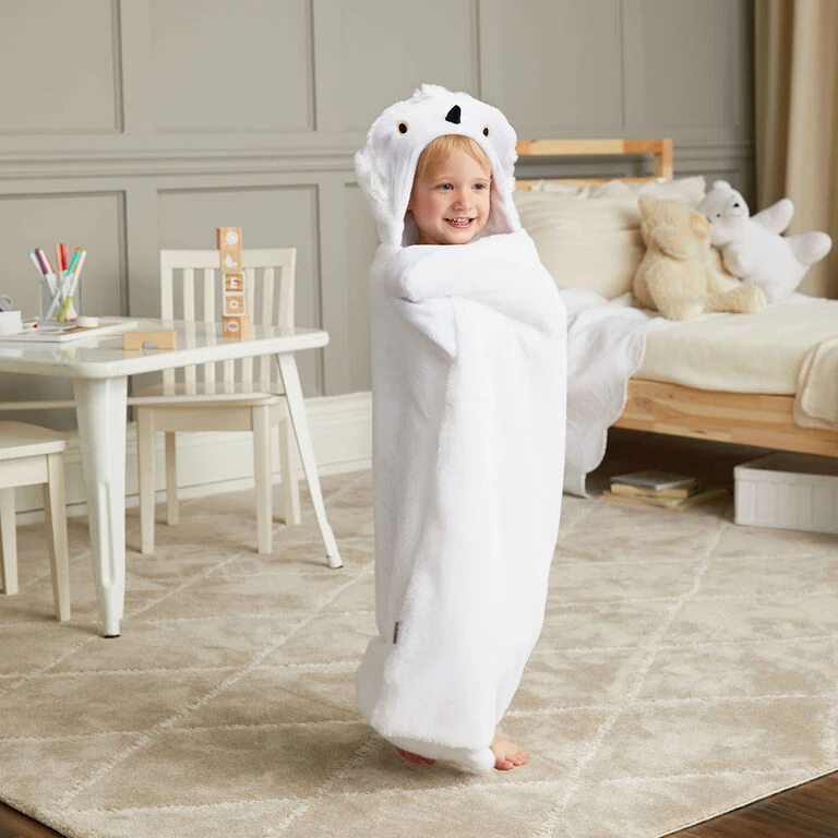 Hallmark Harry Potter™ Hedwig™ Hooded Blanket 2 Hallmark Harry Potter™ Hedwig™ Hooded Blanket - Image 2